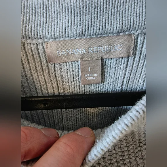 Banana Republic Light Grey Knit Sweater Large - Picture 2 of 3